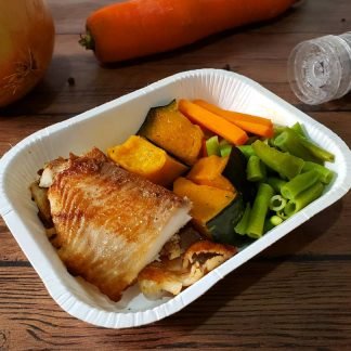 Filé de tilápia grelhada com abóbora cabotiã e mix (vagem e cenoura) 300g